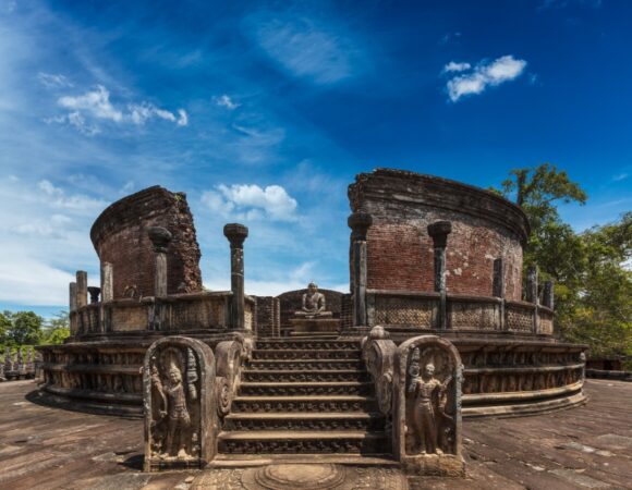 Best Cultural Tours in Sri Lanka: Culture, History, Wildlife & Relaxation in One Trip